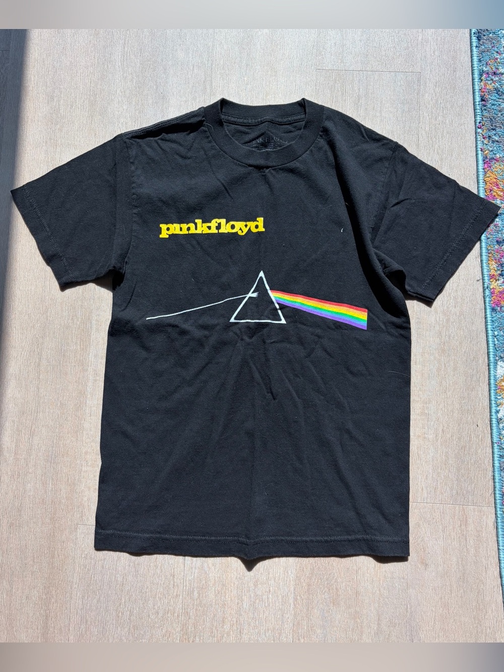 Pink Floyd shirt